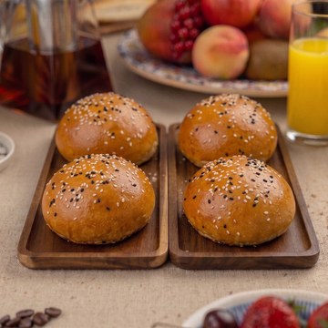 B&W Sesame Burger Buns